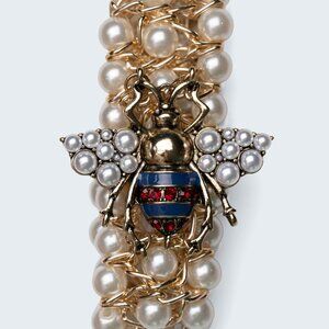 Glam Bumble Bee Stretchable Bracelet - Blue/Red, Wide bangle style band